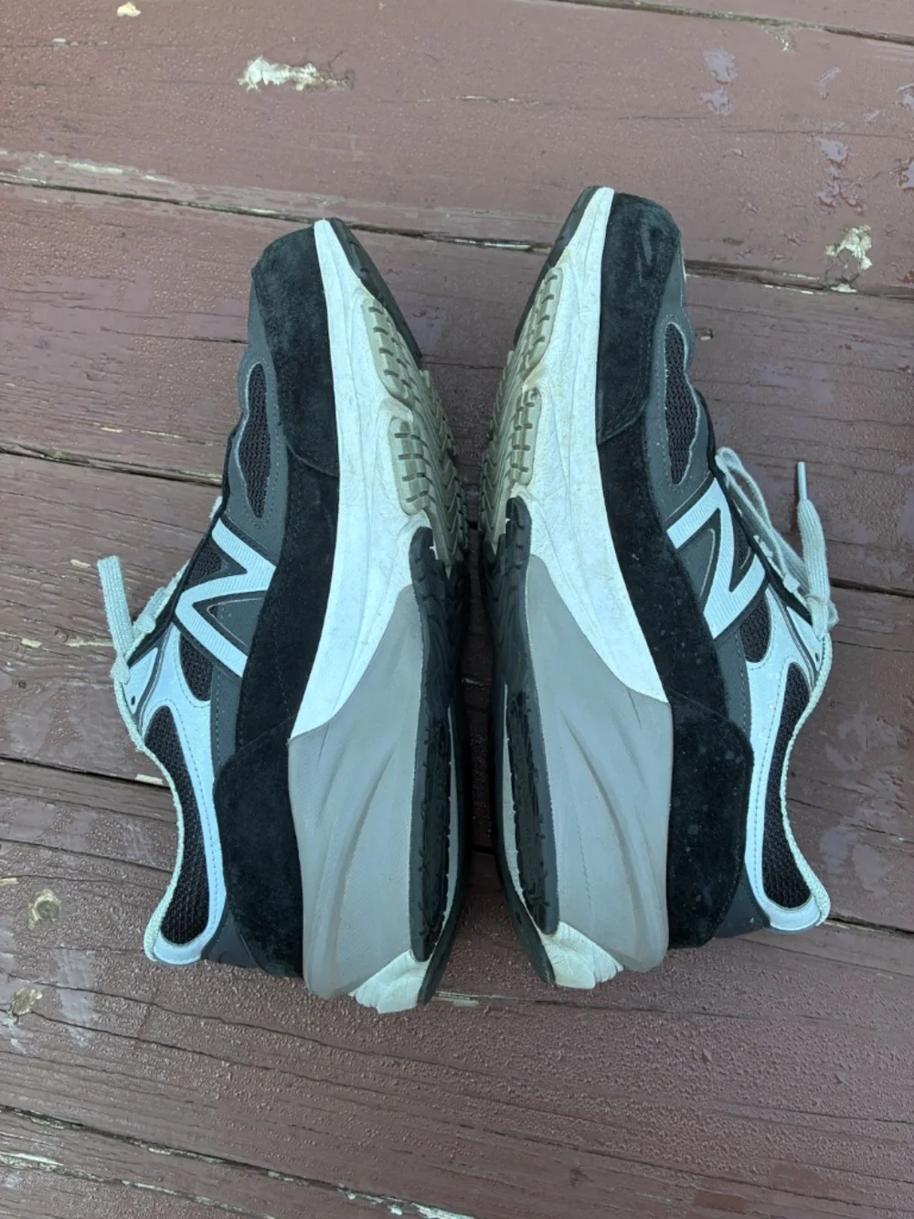 New Balance 990v6 black and grey — size 10 Wide (4E)